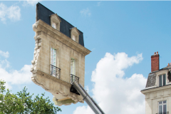 Leandro-Erlich-Monte-Meubles-Nantes-2012